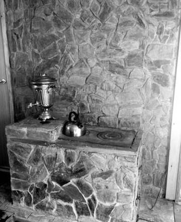 Фото номера Шале с двумя спальнями Гостиница Alyonushka г. Ая 2