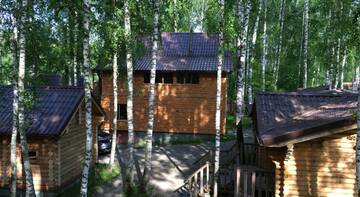 Фото номера Дом с 2 спальнями («Большой») Гостиница Изба г. Ая 19